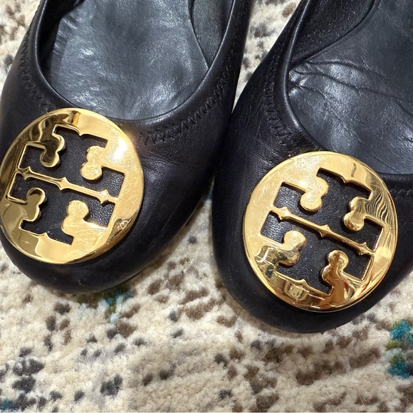 Tory Burch Black leather Claire ballet flats with gold embellishment size 7 - Picture 4 of 4